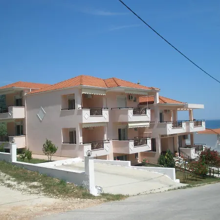 Liberty 2* Chrisi Ammoudia